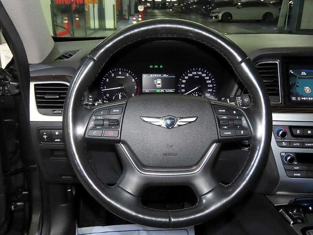 Genesis G80 - Vista 8