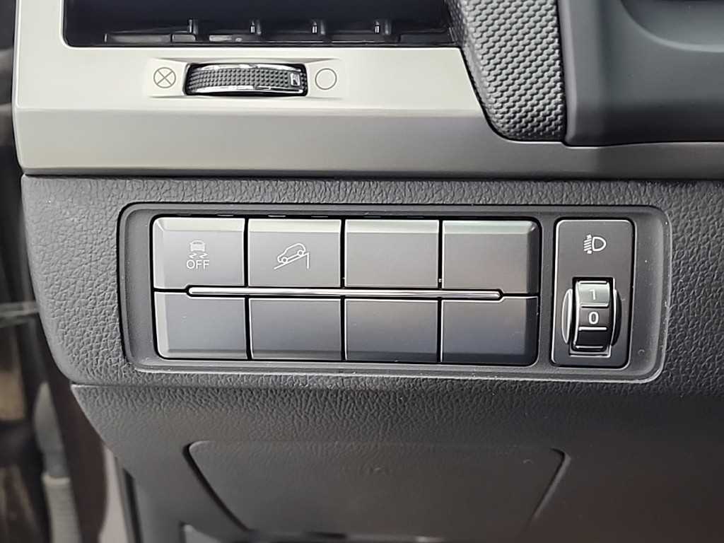 Ssangyong Rexton 2018 Café - Importación desde Corea - HF Imports Iquique - Foto 18