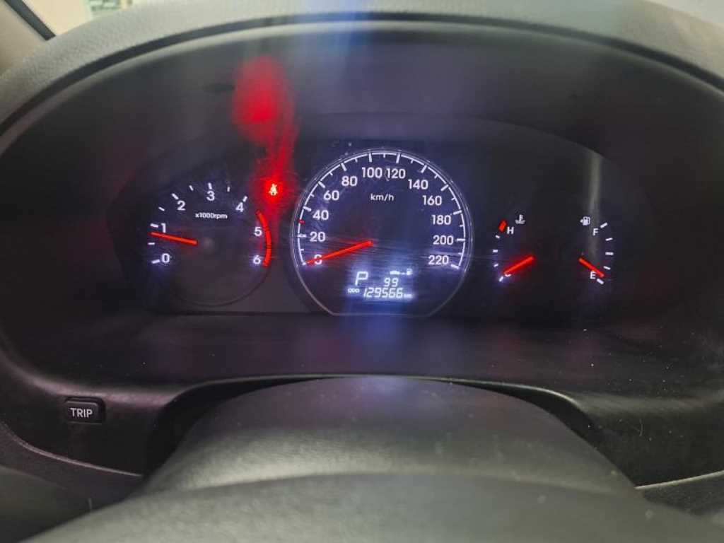 HYUNDAI Starex - Vista 11