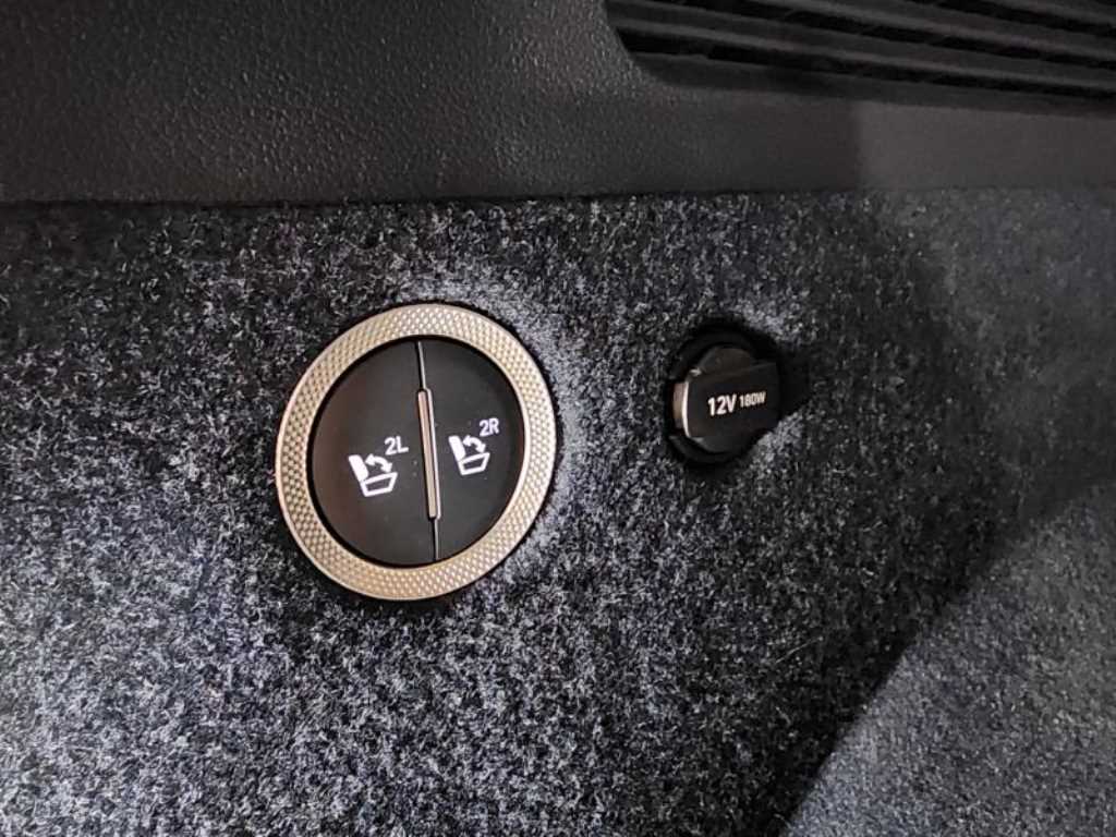 Genesis GV80 - Vista 7