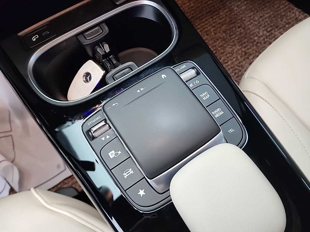 Mercedes Benz A Class 2022 Blanco - Importación desde Corea - HF Imports Iquique - Foto 17