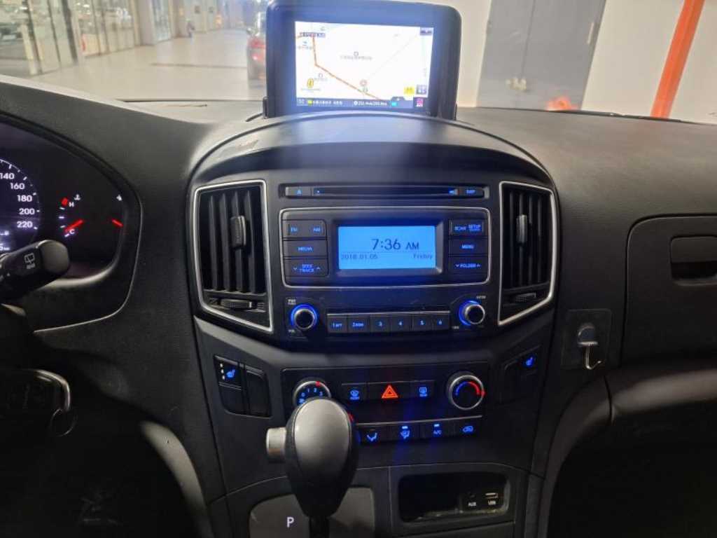 HYUNDAI Starex 2017 - Importación desde Corea - HF Imports Iquique - Foto 17