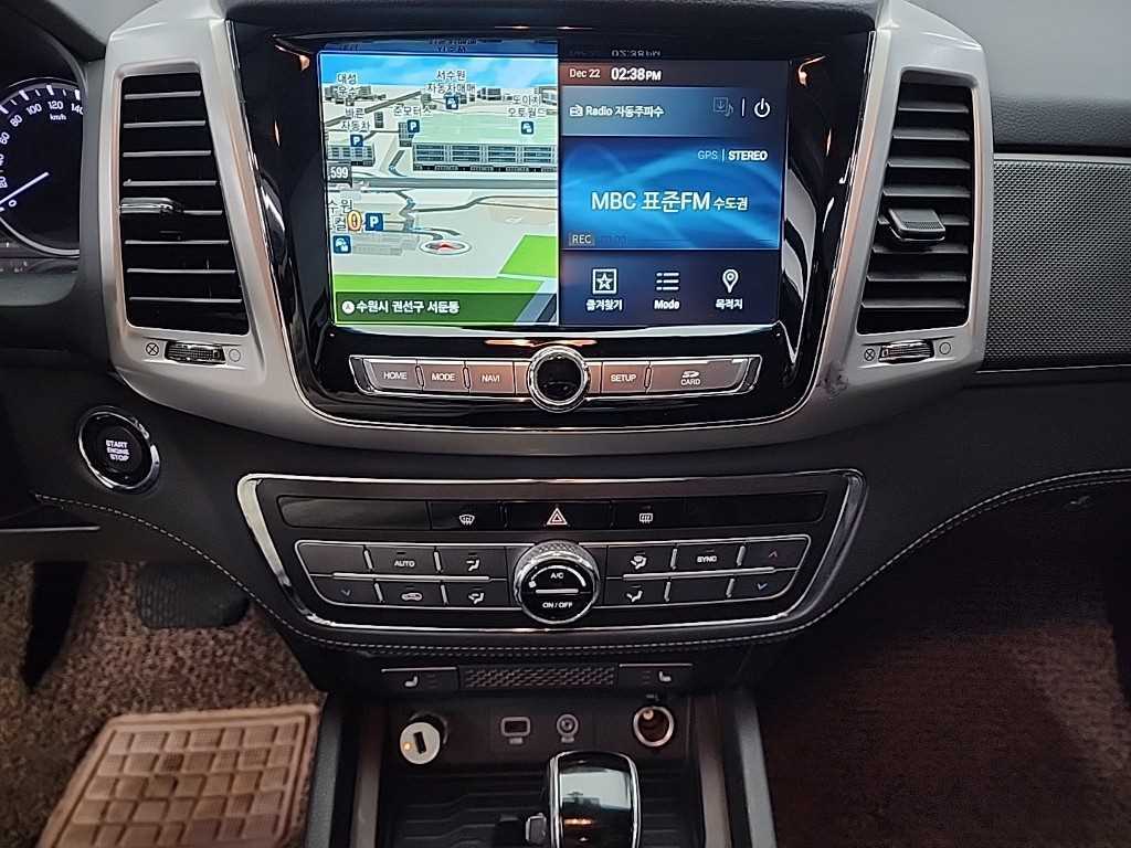 Ssangyong Rexton - Vista 10