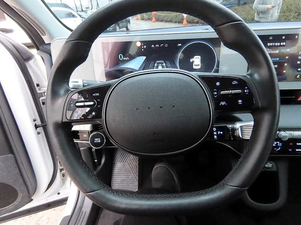 HYUNDAI Ioniq 5 - Vista 8