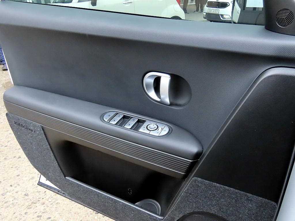 HYUNDAI Ioniq 5 - Vista 11