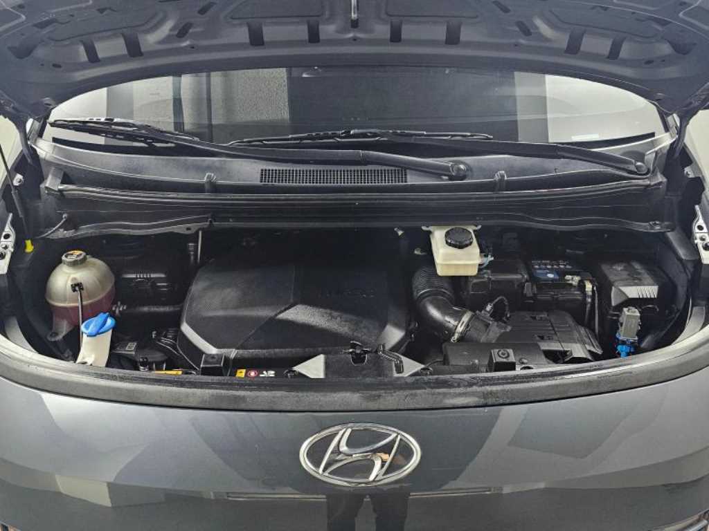 HYUNDAI Staria - Vista 6