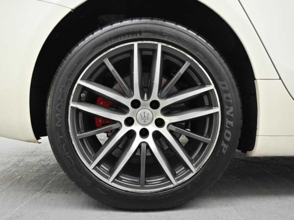 Maserati Ghibli - Vista 5