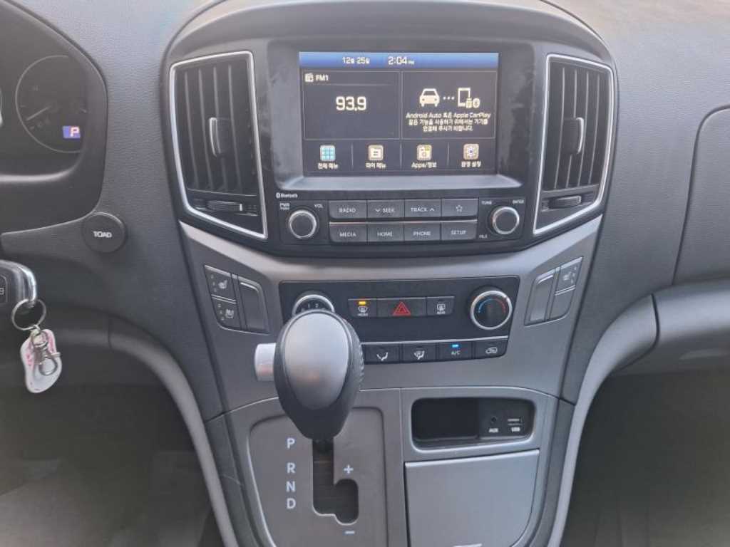 HYUNDAI Starex - Vista 11