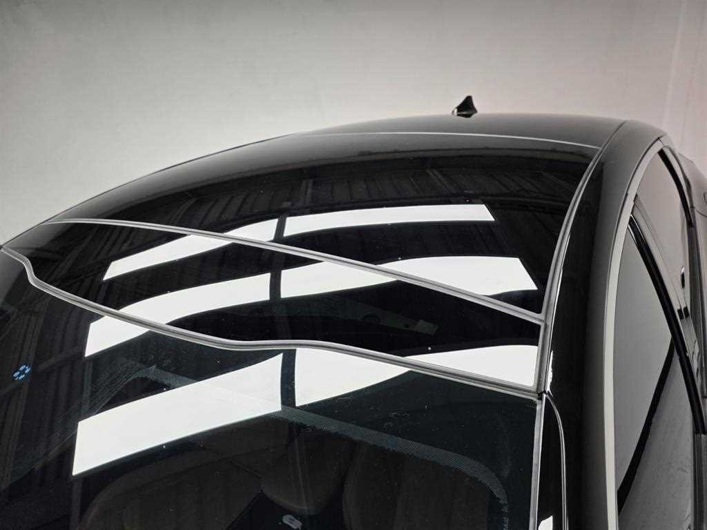 Mercedes Benz EQS - Vista 7