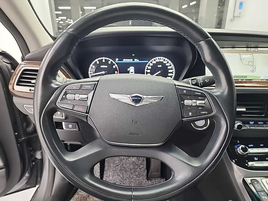 Genesis EQ900 - Vista 9