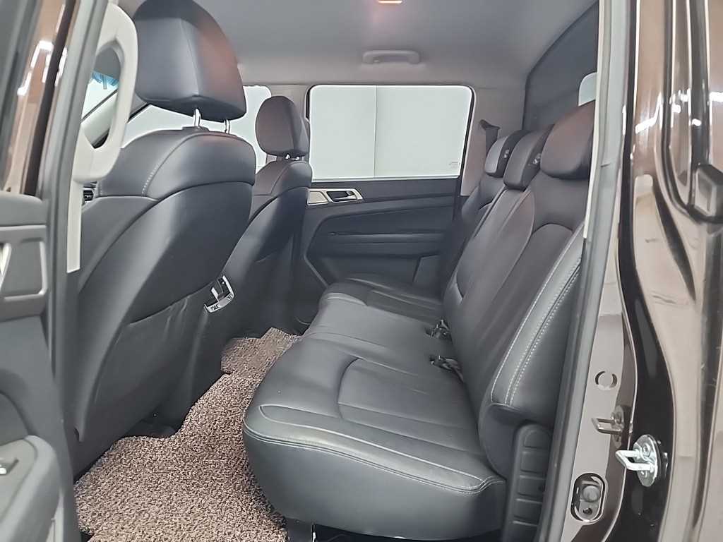 Ssangyong Rexton - Vista 12