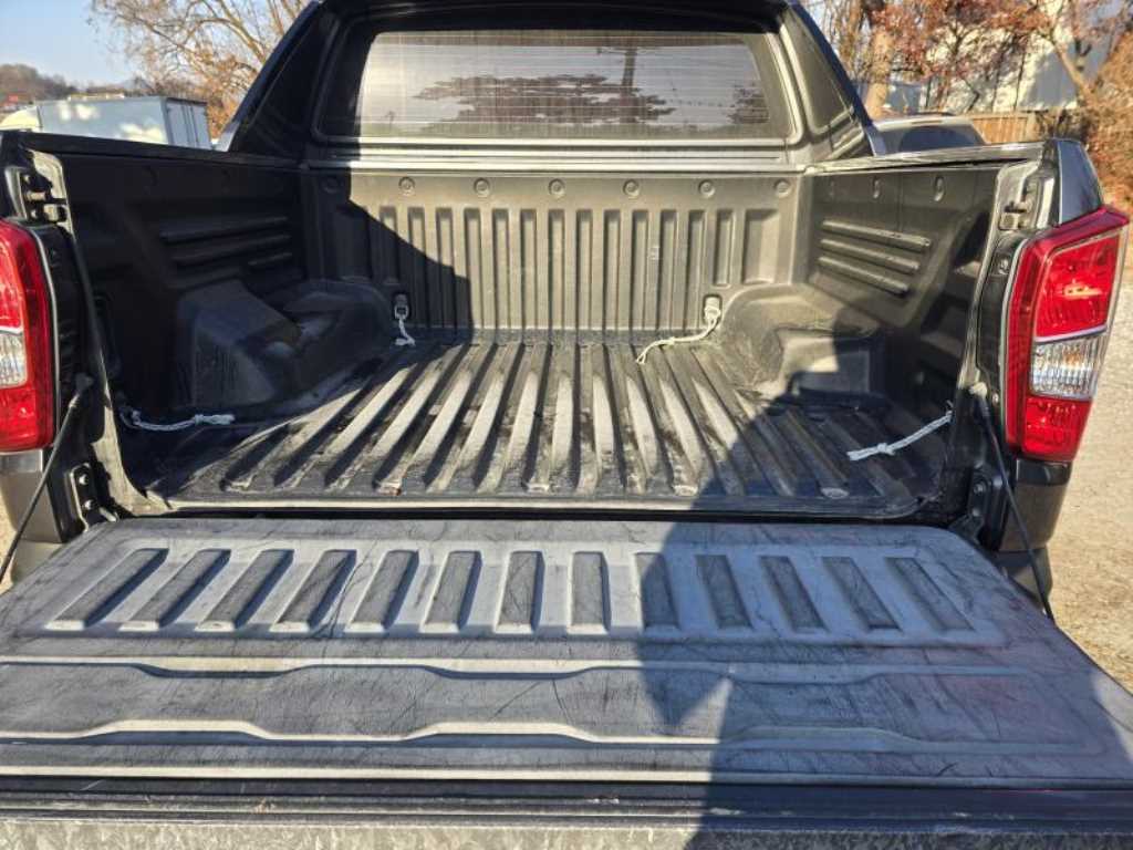 Ssangyong Rexton - Vista 8