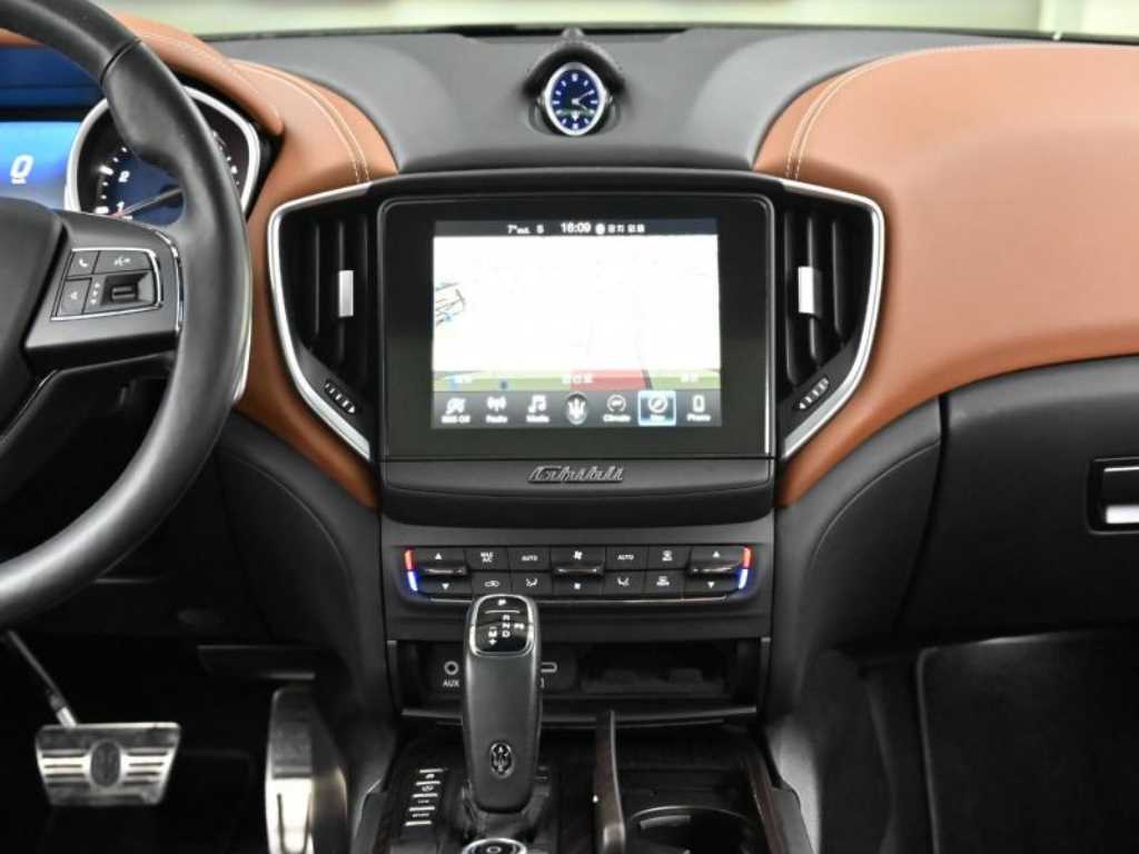 Maserati Ghibli 2020 Blanco - Importación desde Corea - HF Imports Iquique - Foto 14