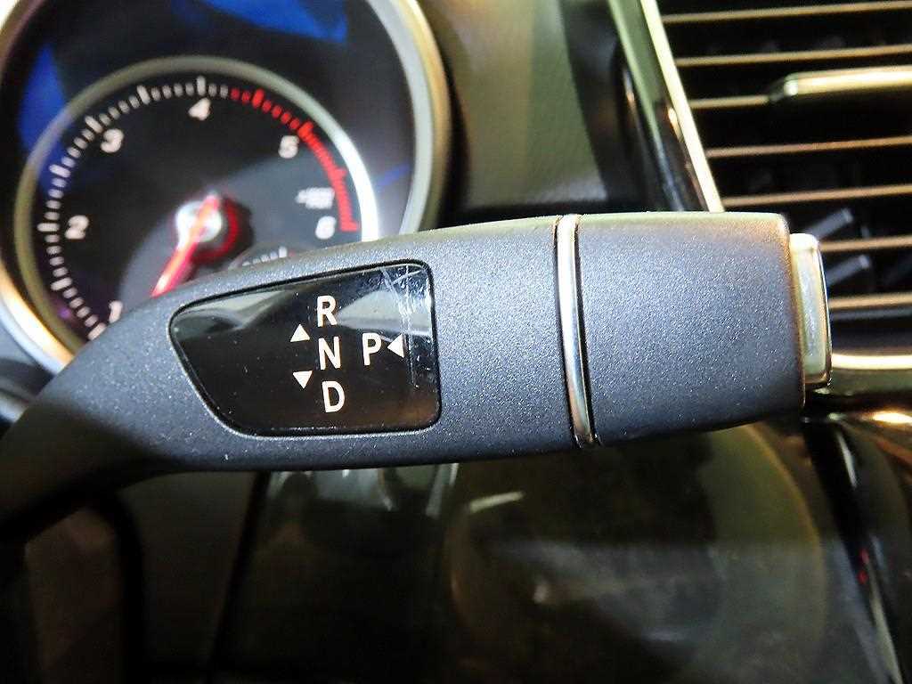 Mercedes Benz GLE Class - Vista 12