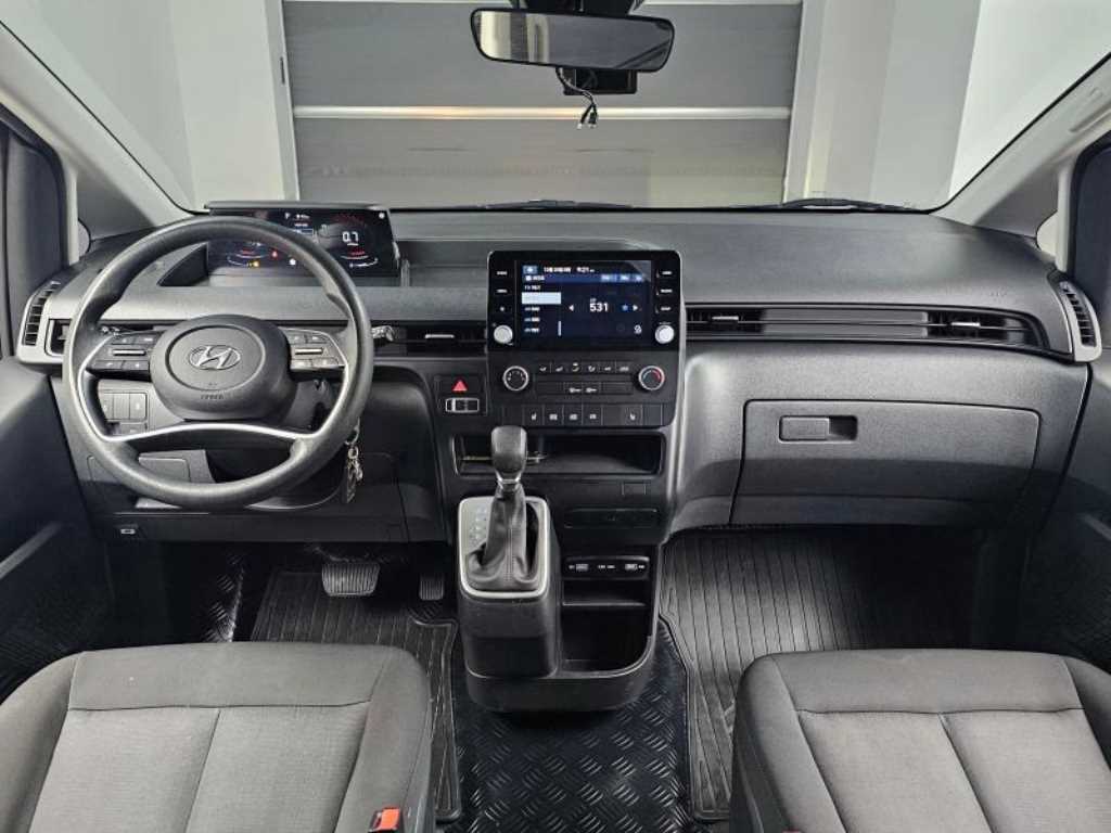 HYUNDAI Staria - Vista 7