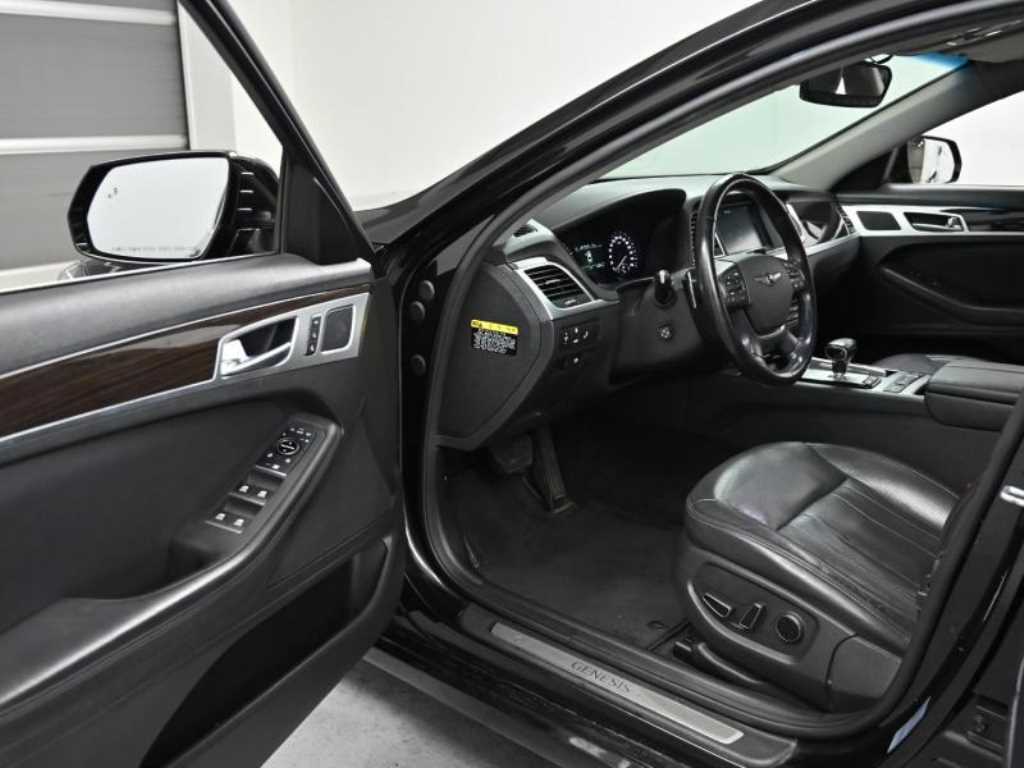 Genesis G80 - Vista 11