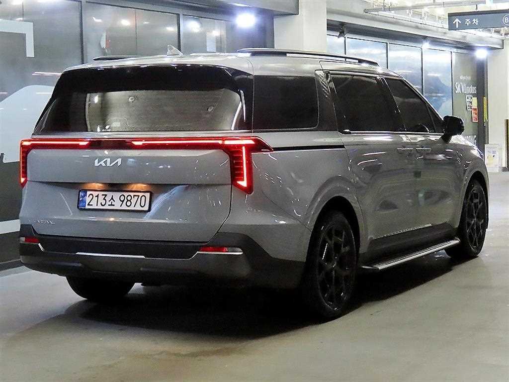 KIA Carnival - Vista 4
