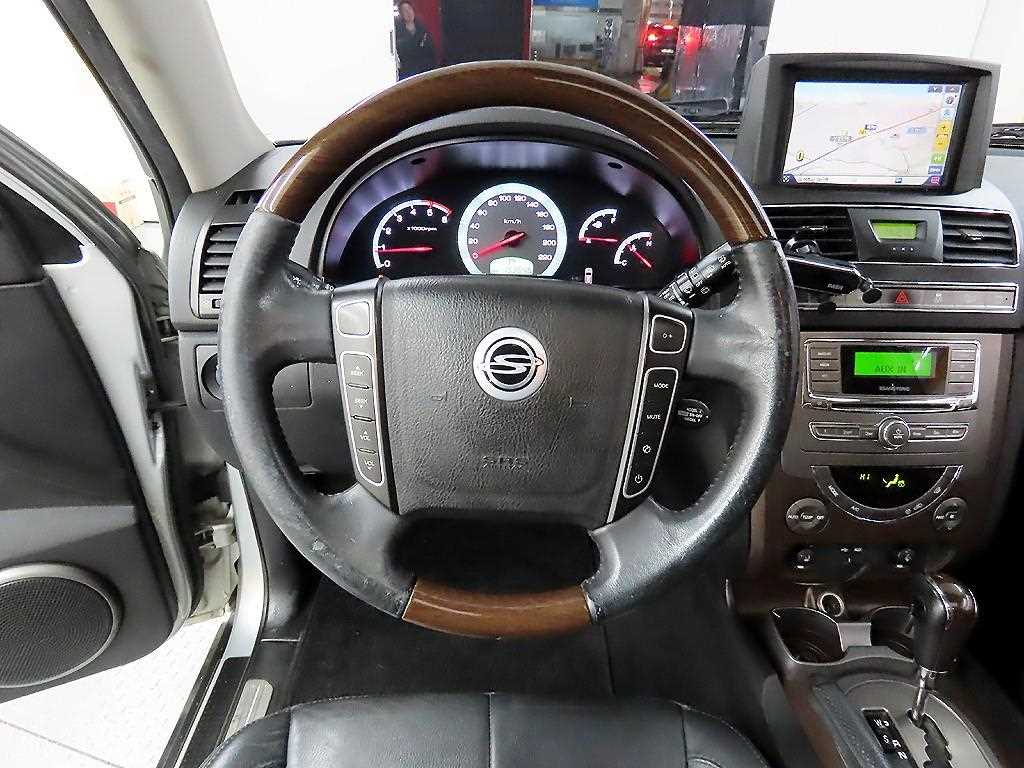 Ssangyong Rexton - Vista 9