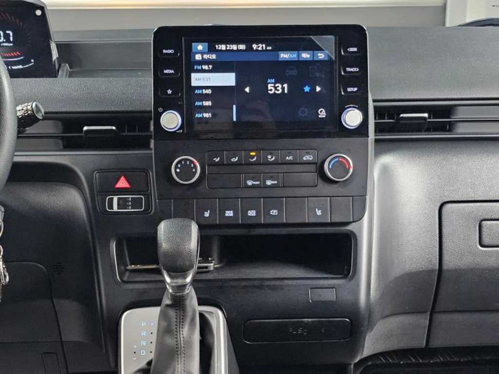 HYUNDAI Staria 2022 Gris - Importación desde Corea - HF Imports Iquique - Foto 14