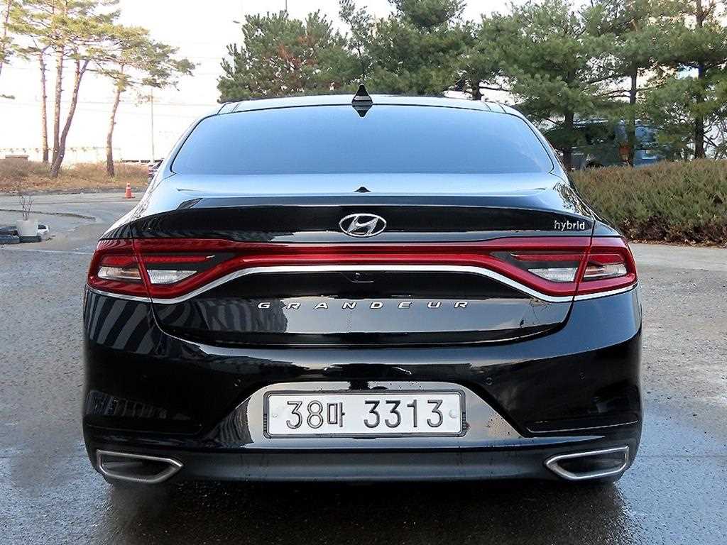HYUNDAI Grandeur - Vista 4