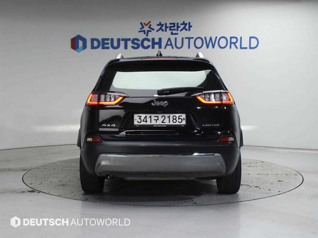 Jeep Cherokee - Vista 4