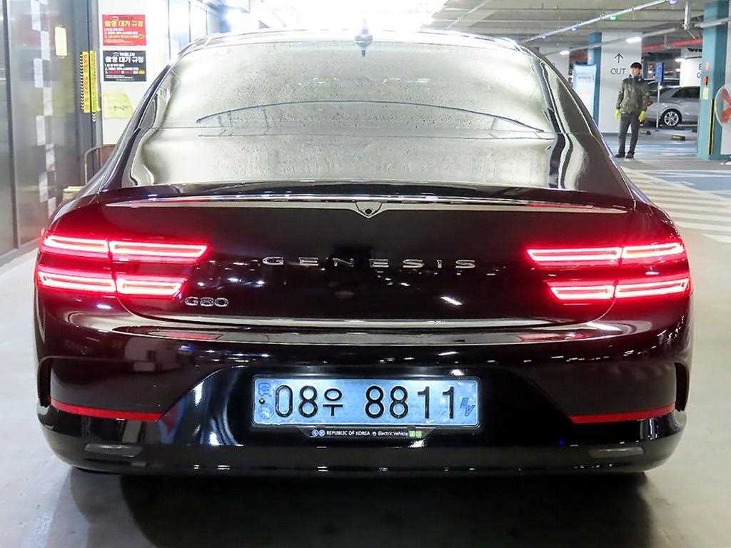 Genesis G80 - Vista 5