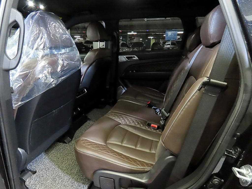 Ssangyong Rexton - Vista 7