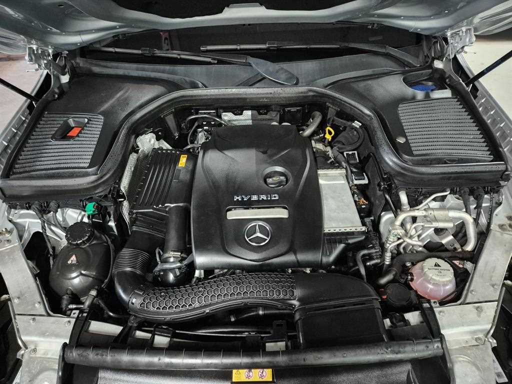 Mercedes Benz GLC Class 2019 Plateado - Importación desde Corea - HF Imports Iquique - Foto 20