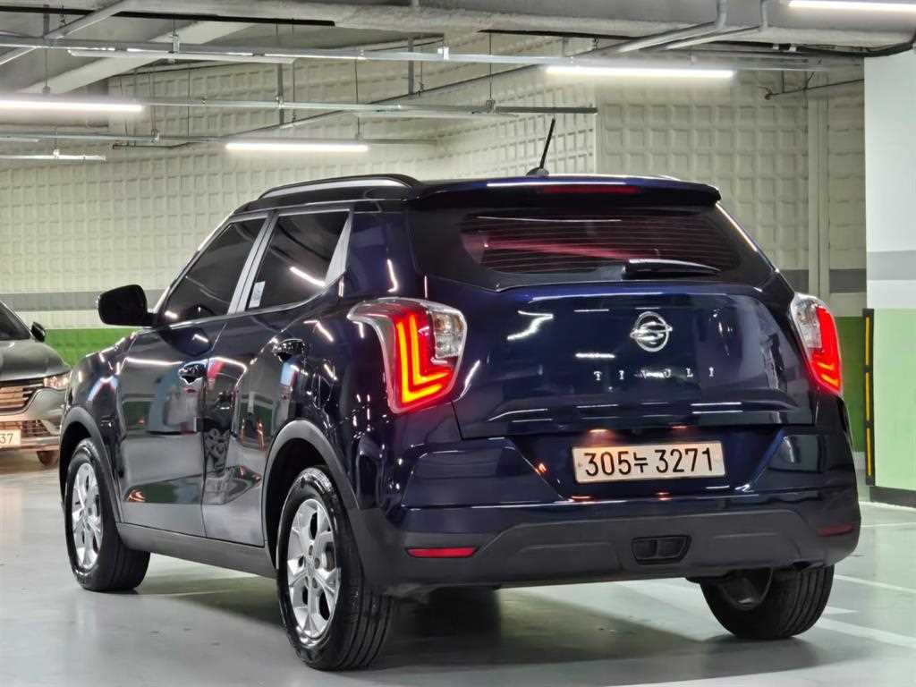 Ssangyong Tivoli - Vista 3