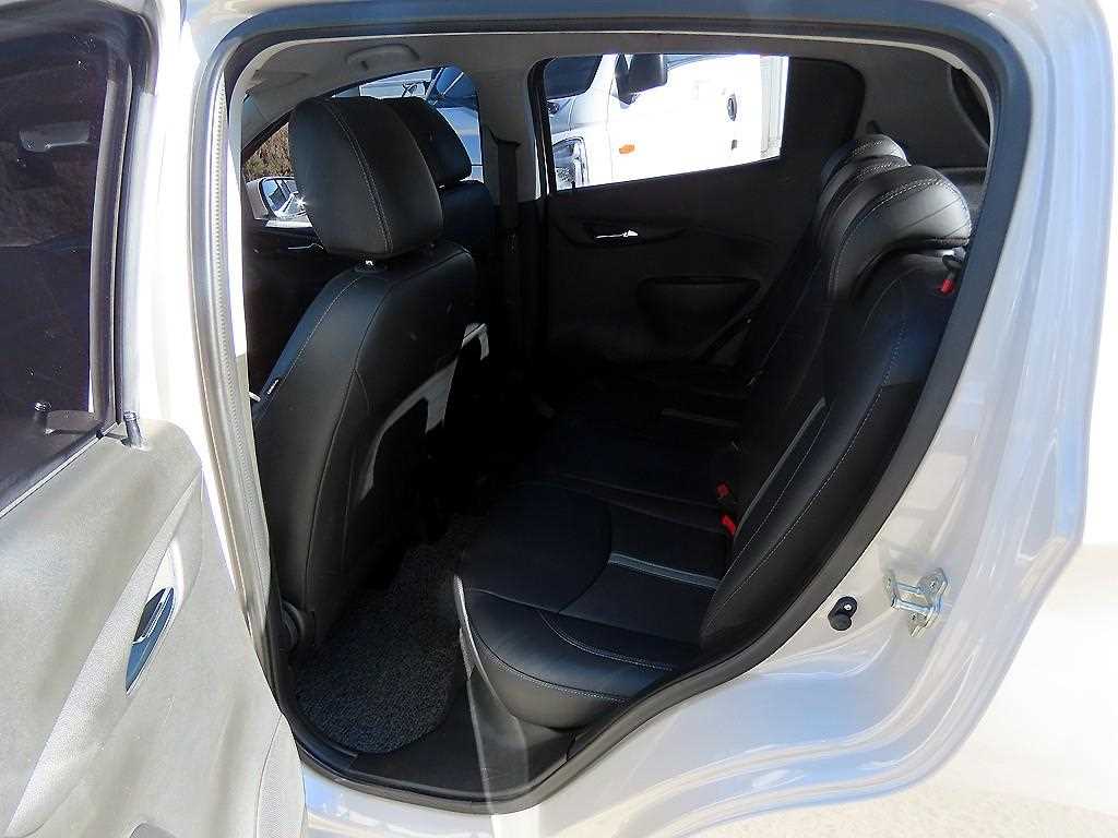 Chevrolet Spark - Vista 6