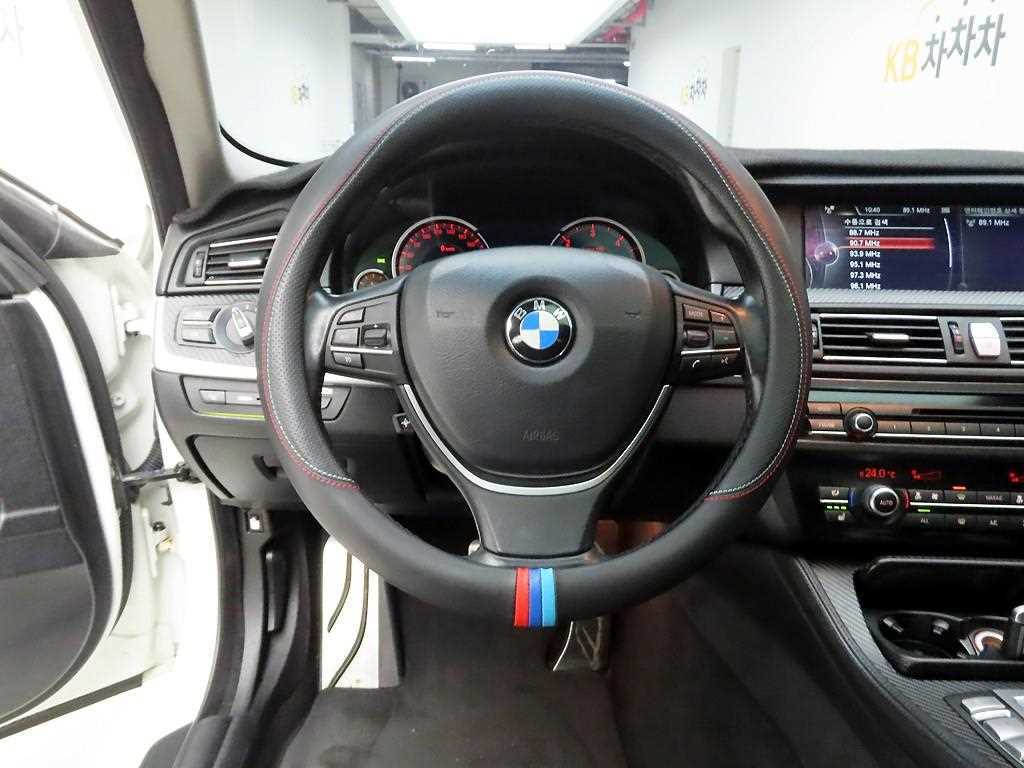 BMW 5 Series - Vista 7