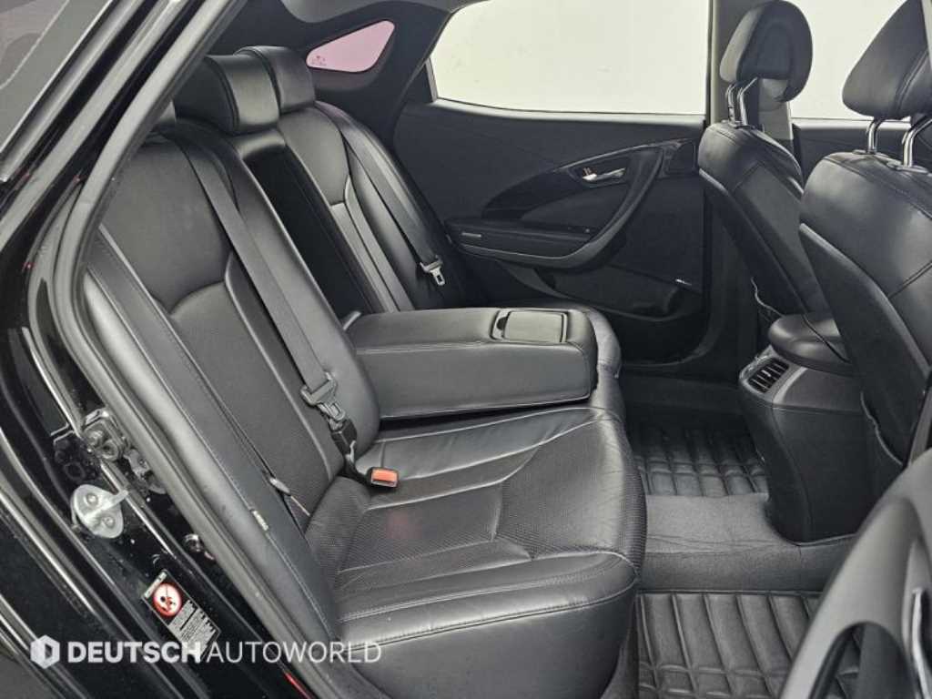 HYUNDAI Grandeur - Vista 12