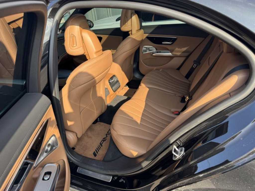 Mercedes Benz E class - Vista 6