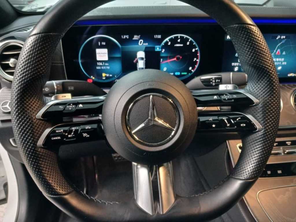 Mercedes Benz E class - Vista 11