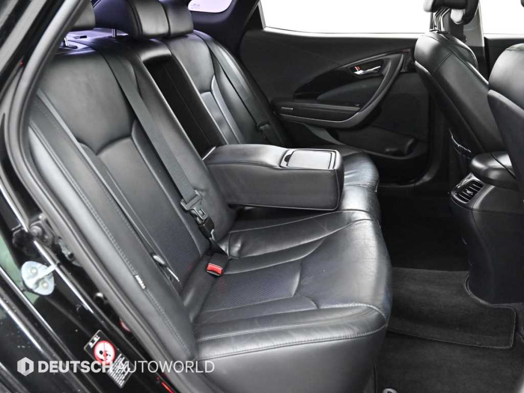 HYUNDAI Grandeur - Vista 12