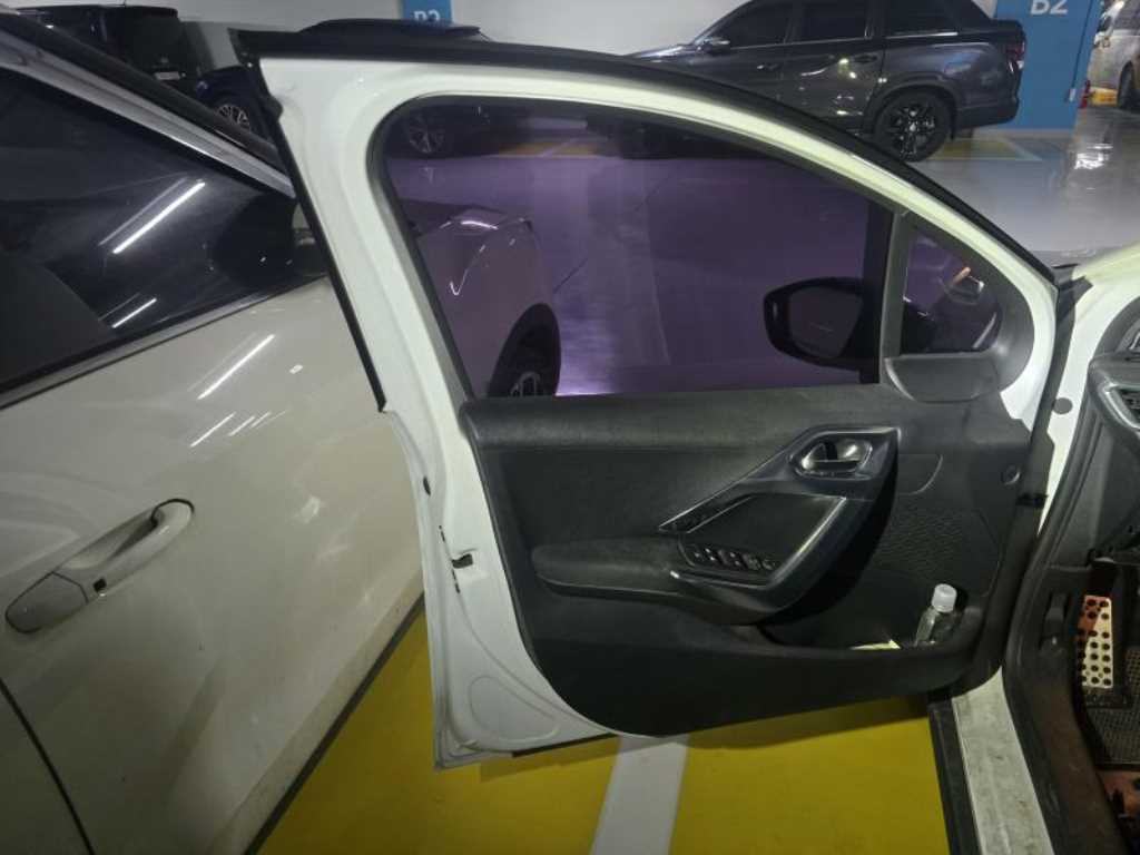 Peugeot 2008 2015 Blanco - Importación desde Corea - HF Imports Iquique - Foto 14