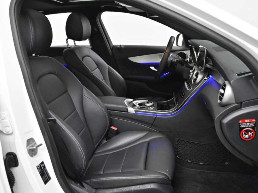 Mercedes Benz C Class - Vista 10