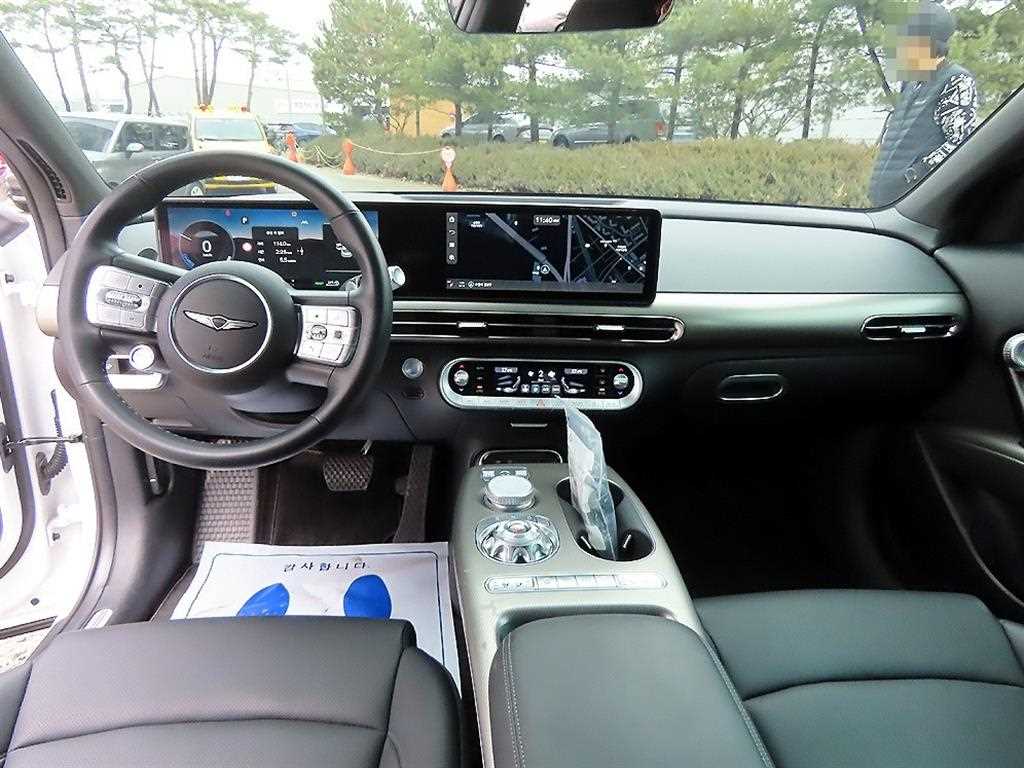 Genesis GV60 - Vista 7