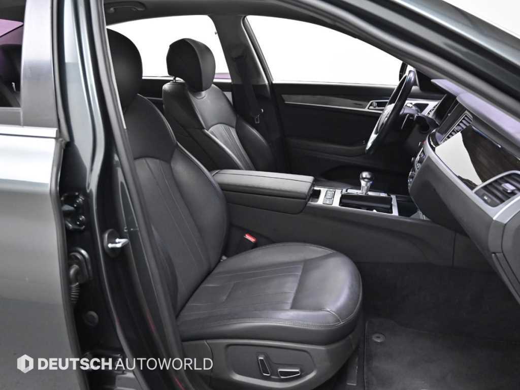 Genesis G80 - Vista 10