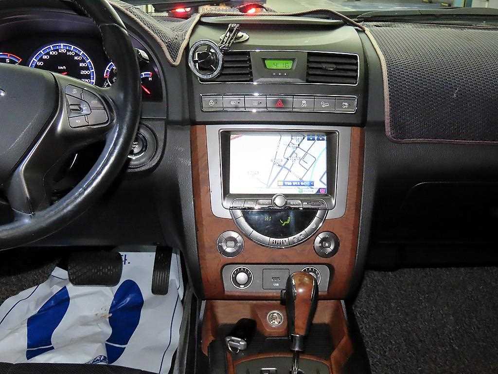 Ssangyong Rexton - Vista 11