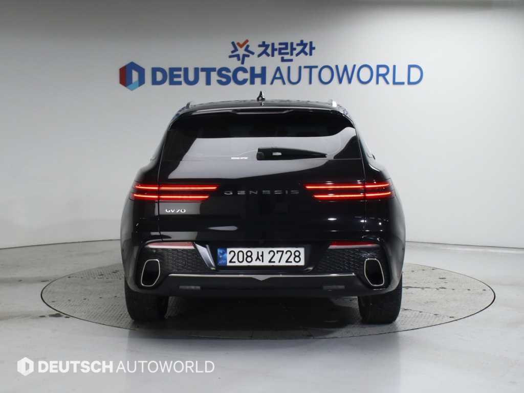 Genesis GV70 - Vista 4