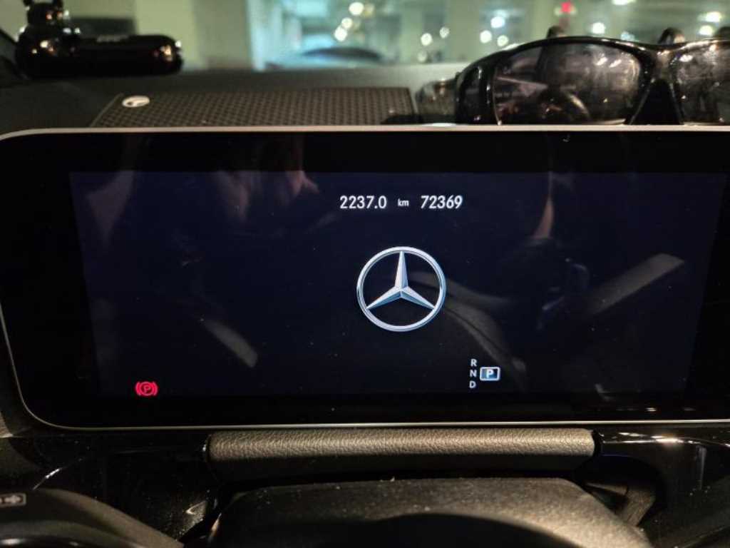 Mercedes Benz GLA Class - Vista 4