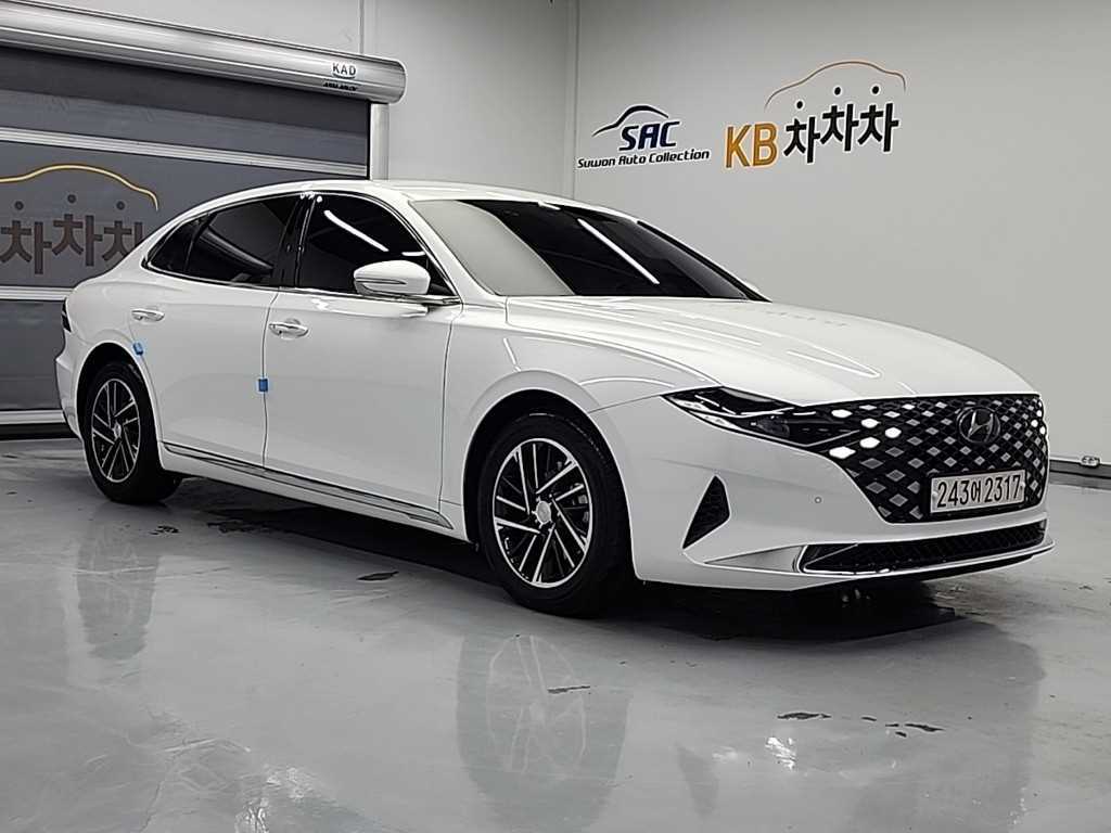 HYUNDAI Grandeur - Vista 4