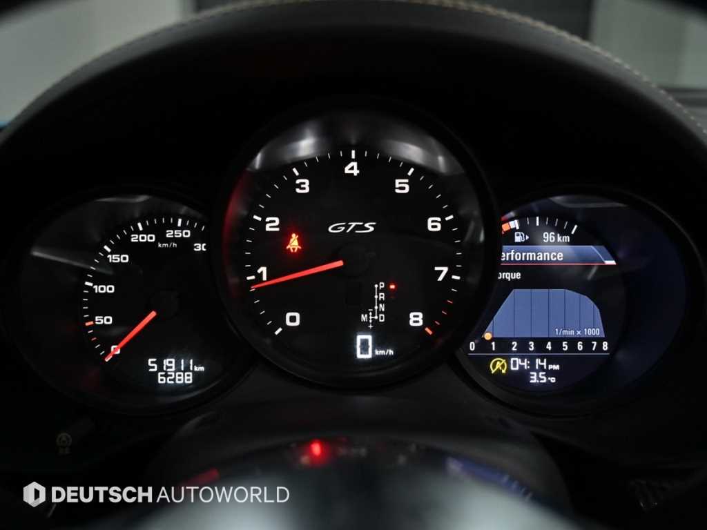 Porsche 718 - Vista 8