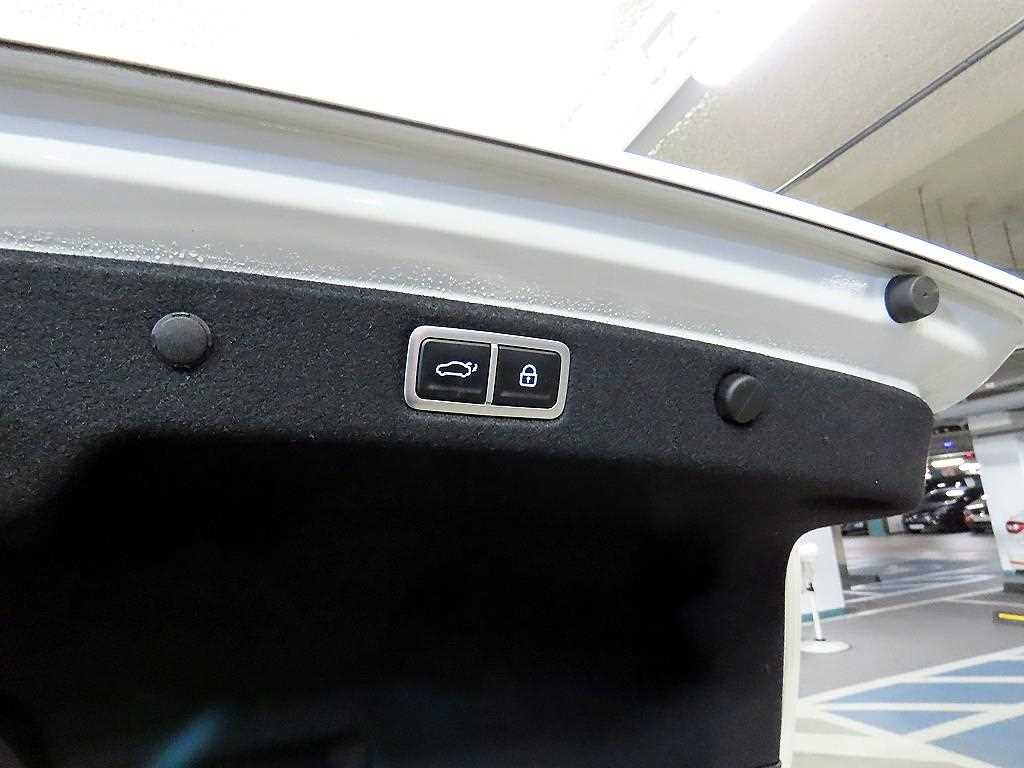 HYUNDAI Grandeur 2023 Blanco - Importación desde Corea - HF Imports Iquique - Foto 17