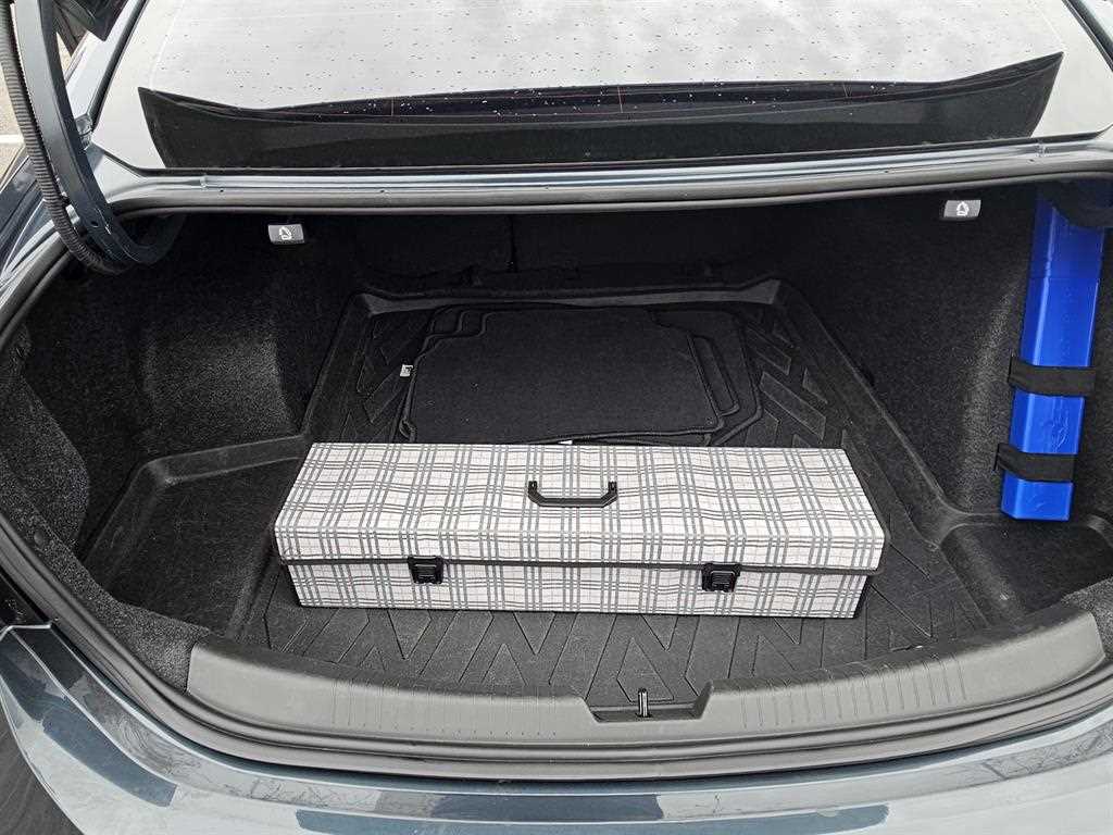 Chevrolet Malibu 2019 Gris - Importación desde Corea - HF Imports Iquique - Foto 15