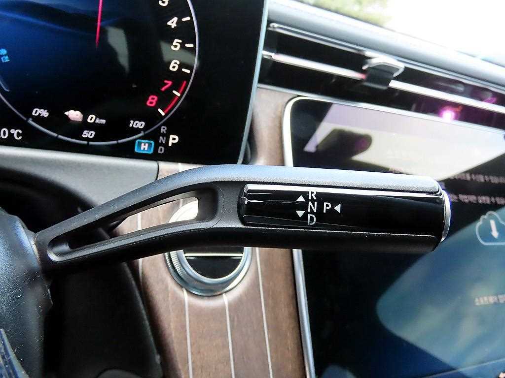 Mercedes Benz E class - Vista 11