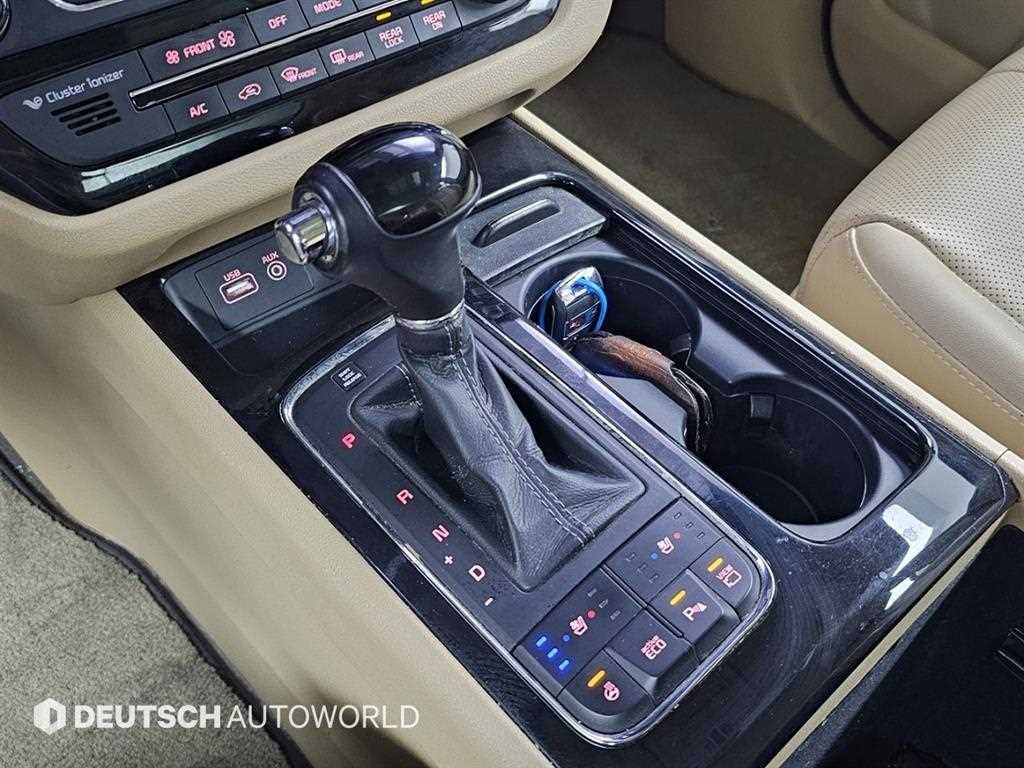 KIA Carnival - Vista 9