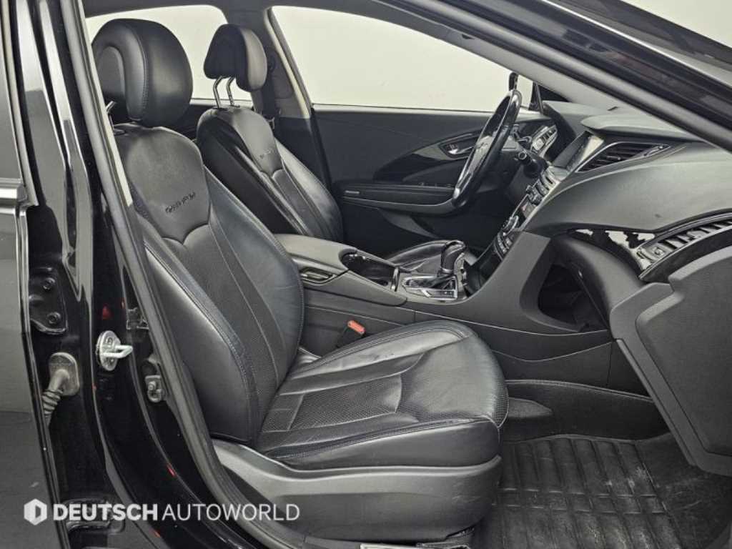 HYUNDAI Grandeur - Vista 10