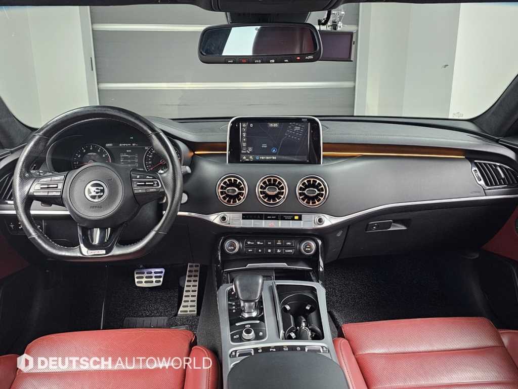 KIA Stinger - Vista 7